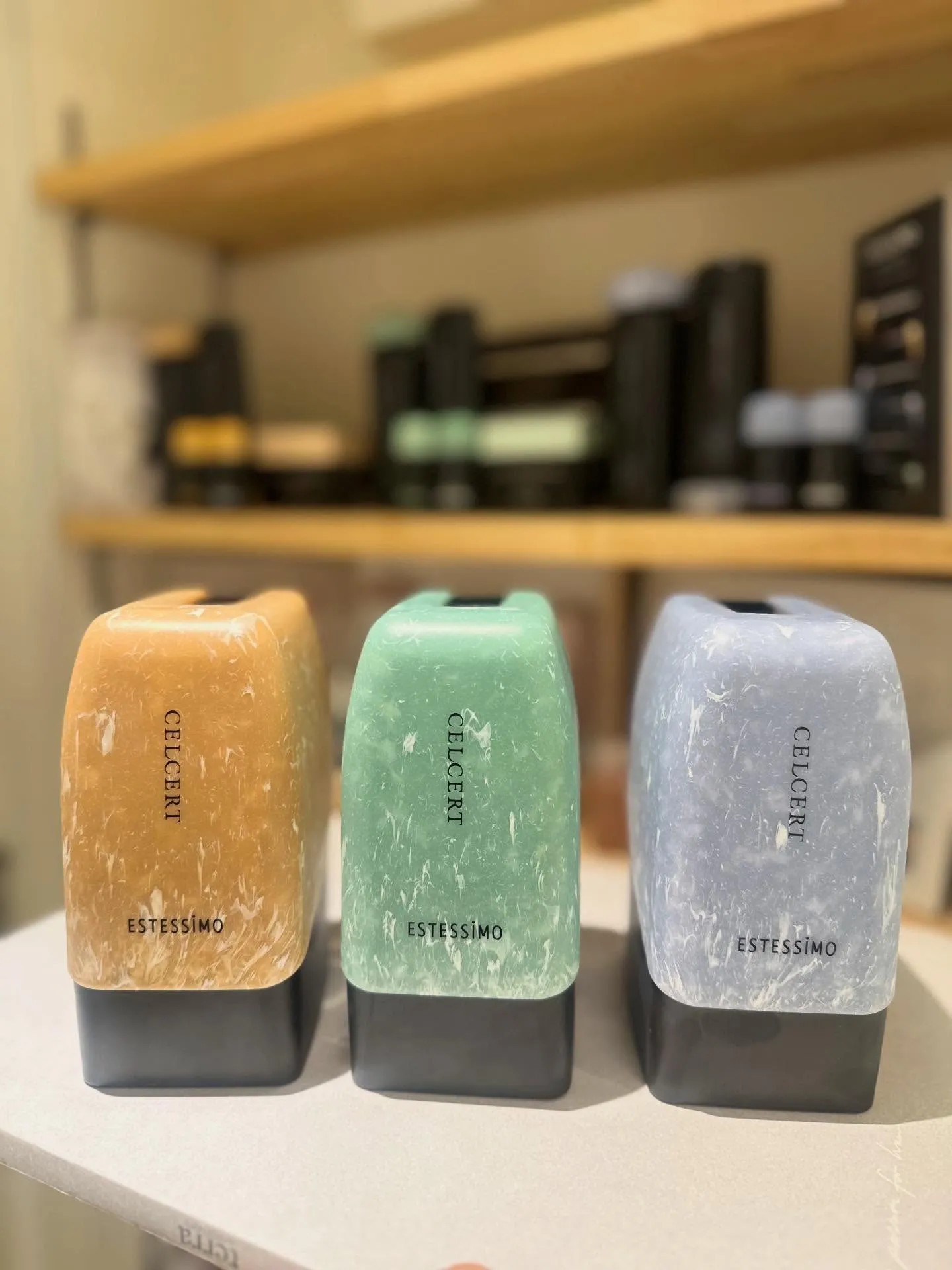 本日をもちまして、